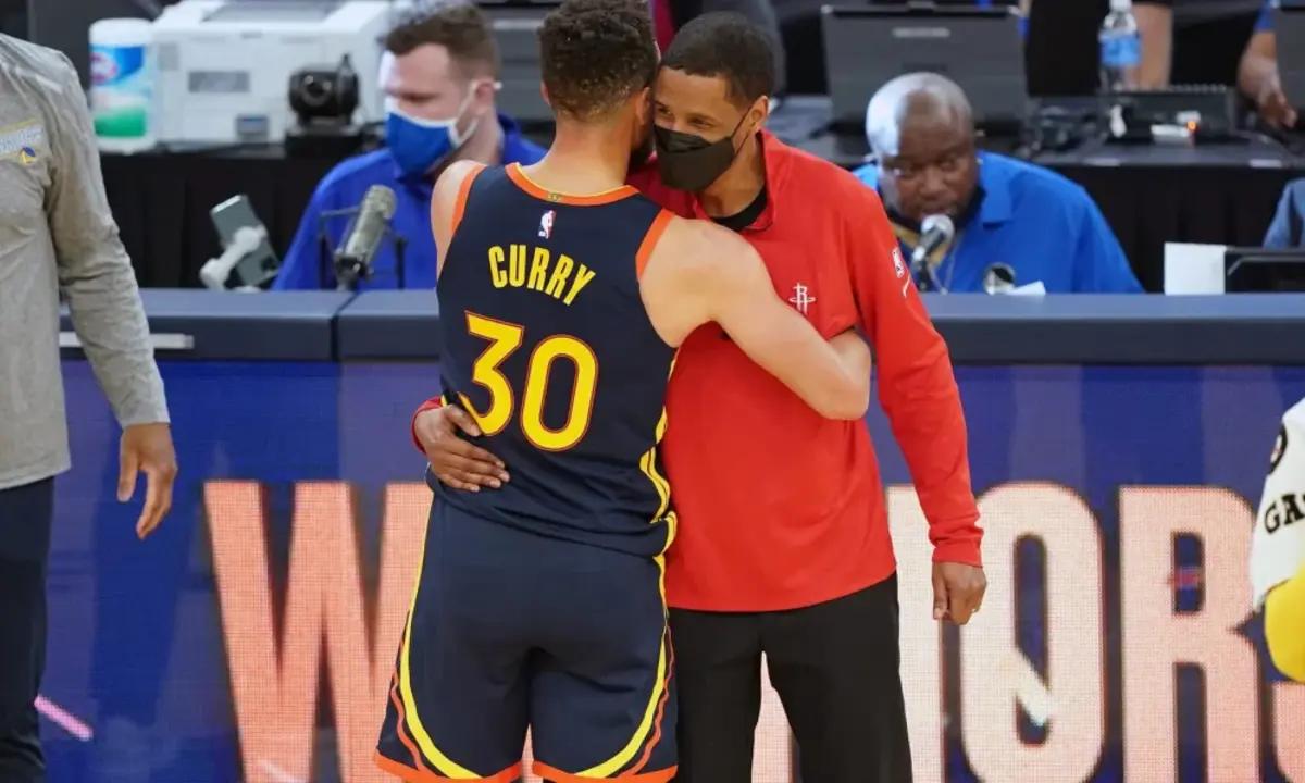 Silas Curry